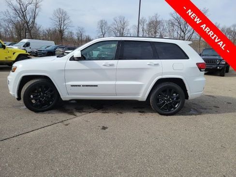 Used 2021 Jeep Grand Cherokee Laredo X image 6