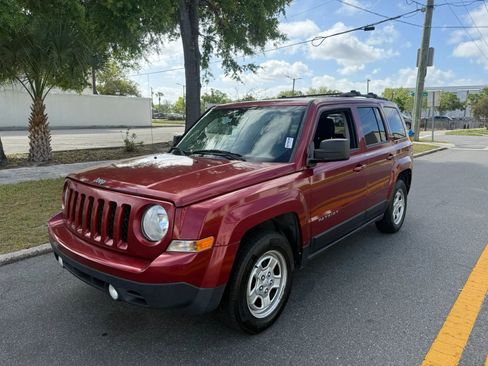 Used 2016 Jeep Patriot Sport w/ Power Value Group FWD image 3
