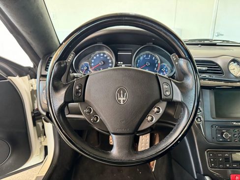 Used 2014 Maserati GranTurismo Sport image 10