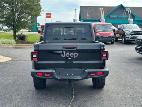 New 2025 Jeep Gladiator Rubicon w/ Convenience Group image 9