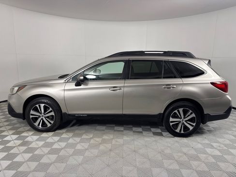 Used 2018 Subaru Outback 2.5i Limited image 8