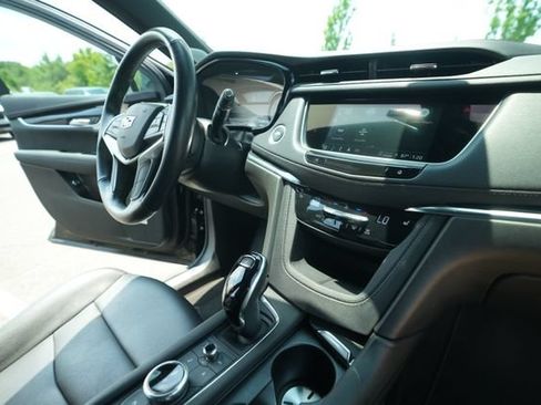 Used 2023 Cadillac XT5 Premium Luxury AWD/4WD image 39