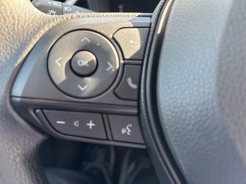 Used 2026 Toyota Corolla LE image 18