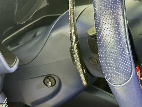 Used 2019 Ferrari Portofino image 11