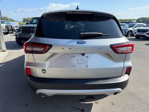 Used 2023 Ford Escape SE FWD image 20