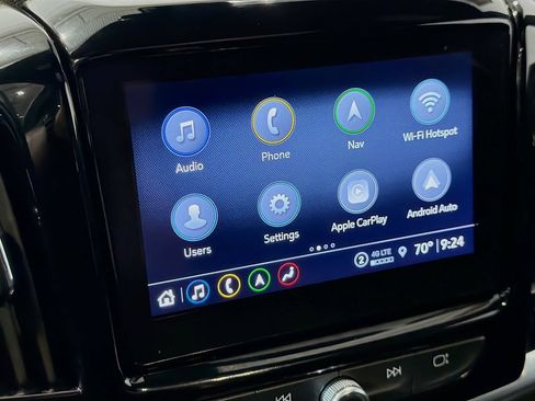 Used 2023 Chevrolet Traverse LT w/ LT Premium Package AWD/4WD image 17