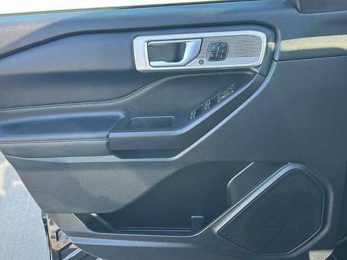 Used 2020 Ford Explorer Limited w/ Class III Trailer Tow Package image 20