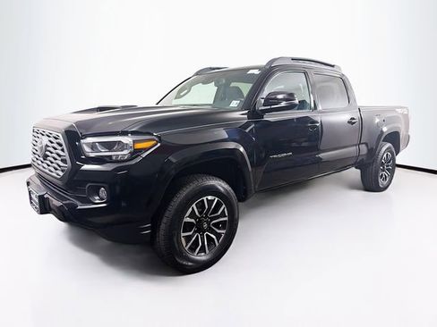 Used 2023 Toyota Tacoma TRD Sport AWD/4WD image 3