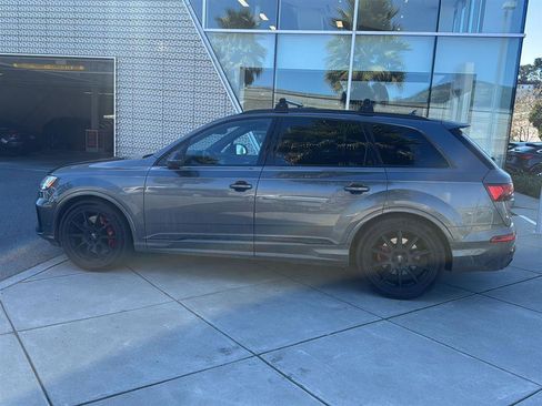 Used 2022 Audi SQ7 Premium Plus AWD/4WD image 9