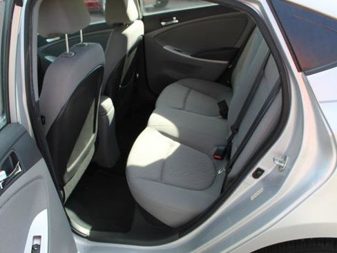 Used 2013 Hyundai Accent GLS w/ Premium Pkg image 14