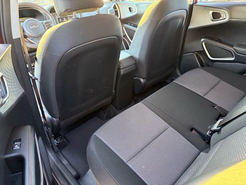 Used 2024 Kia Soul LX w/ Option Group 015 image 34