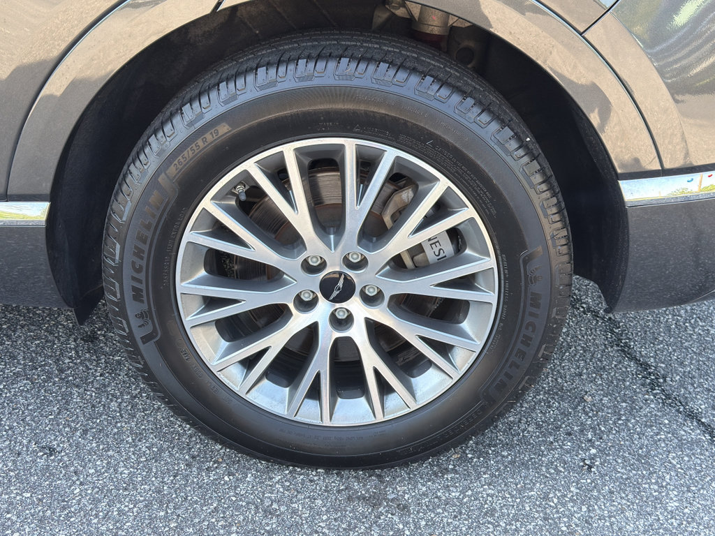 Used 2025 Genesis GV80 2.5T Standard AWD/4WD image 36