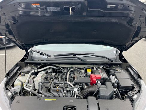 Used 2025 Nissan Sentra SV FWD image 31