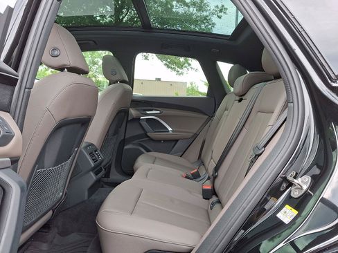 Used 2025 Audi Q5 Premium w/ Convenience Package AWD/4WD image 10
