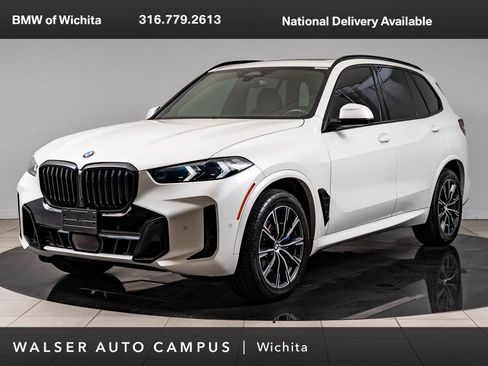 Used 2024 BMW X5 xDrive40i w/ M Sport Package AWD/4WD image 1