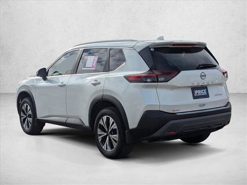 Used 2023 Nissan Rogue SV w/ SV Premium B Package image 7