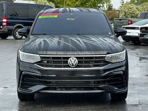 Used 2024 Volkswagen Tiguan SE R-Line FWD image 9