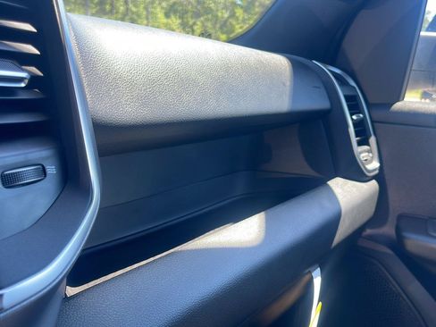 New 2026 RAM 1500 Express AWD/4WD image 19