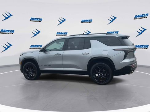 Used 2024 Chevrolet Traverse RS w/ LPO, Floor Liner Package image 7