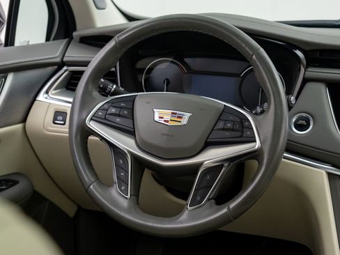 Certified 2022 Cadillac XT5 Premium Luxury w/ LPO, Floor Liner Package image 12