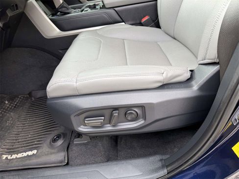 Used 2023 Toyota Tundra Limited w/ Power Package image 17