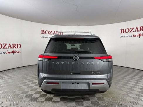 Used 2025 Nissan Pathfinder SL AWD/4WD image 7
