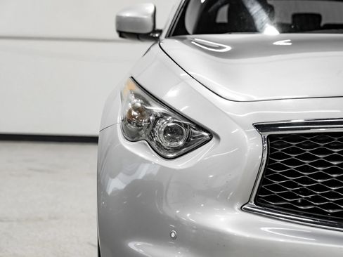 Used 2017 INFINITI QX70 AWD w/ Premium Package image 60