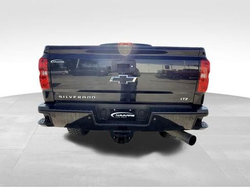 Used 2019 Chevrolet Silverado 2500 LTZ w/ Duramax Plus Package AWD/4WD image 5