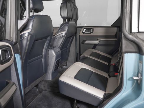 Used 2023 Ford Bronco Wildtrak AWD/4WD image 11