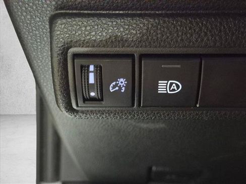 Used 2023 Toyota Corolla SE FWD image 13
