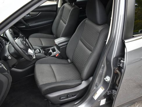 Used 2019 Nissan Rogue SV AWD/4WD image 20