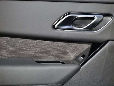 New 2026 Land Rover Range Rover Velar Dynamic SE image 27