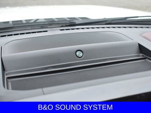 Used 2023 Ford F150 Lariat w/ Equipment Group 502A High image 5