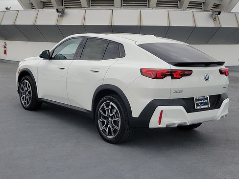 New 2026 BMW X2 xDrive28i w/ Convenience Package AWD/4WD image 2