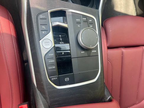 Used 2023 BMW 330e w/ Driving Assistance Package RWD image 11