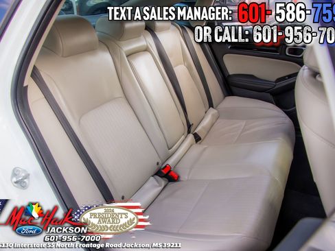 Used 2023 Honda Civic Touring image 10