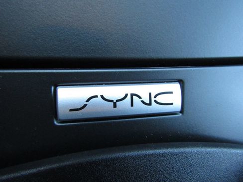 Used 2017 Ford Taurus SEL image 22