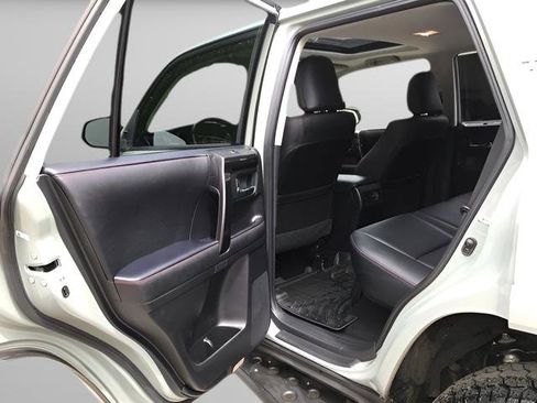 Certified 2023 Toyota 4Runner TRD Off-Road Premium w/ Moonroof Package AWD/4WD image 12