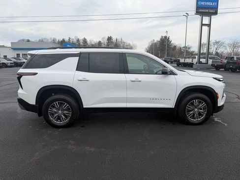 New 2026 Chevrolet Traverse LT w/ Driver Confidence Package image 8