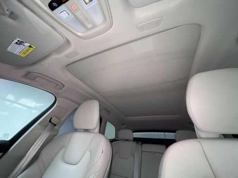 New 2025 Volvo XC60 B5 Plus w/ Protection Package Premier image 8