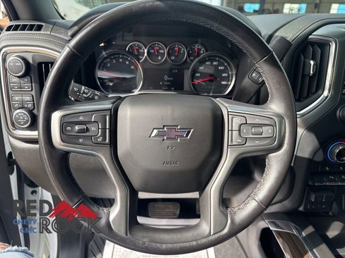 Used 2021 Chevrolet Silverado 1500 LT Trail Boss w/ Convenience Package II image 17