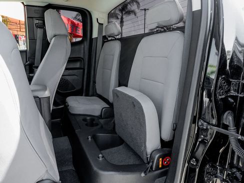 Used 2018 GMC Canyon W/T w/ Convenience Package image 21