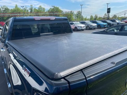 Used 2021 GMC Sierra 1500 SLT w/ SLT Premium Package AWD/4WD image 6