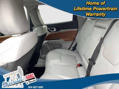 Used 2022 Jeep Compass Limited image 29