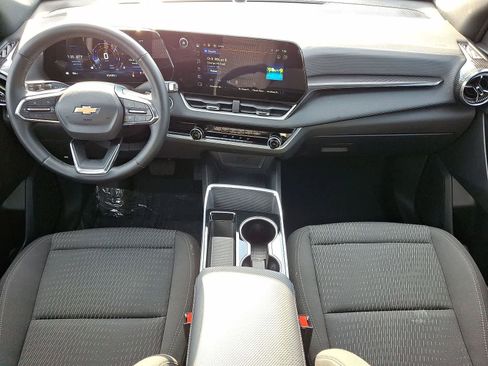 Certified 2025 Chevrolet Equinox LT FWD image 26