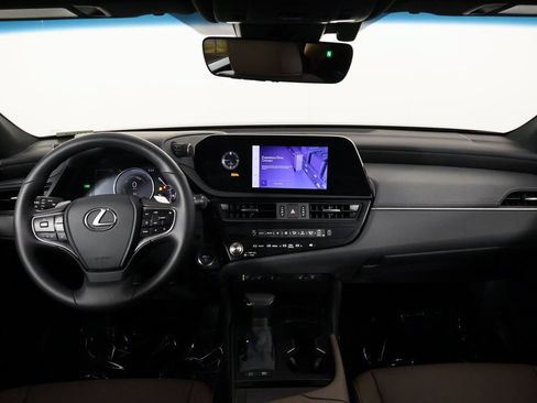 Certified 2025 Lexus ES 300h w/ Premium Package FWD image 8