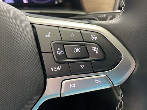 New 2026 Volkswagen Atlas SE image 15