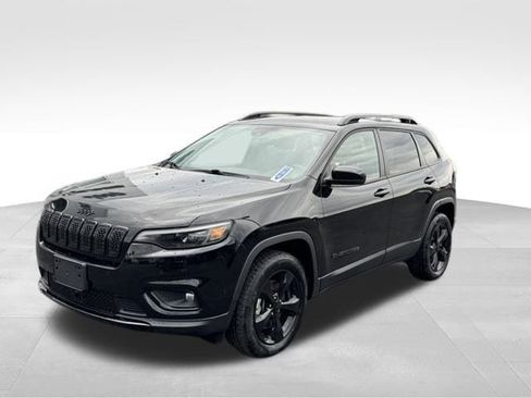Used 2023 Jeep Cherokee Altitude Lux image 3