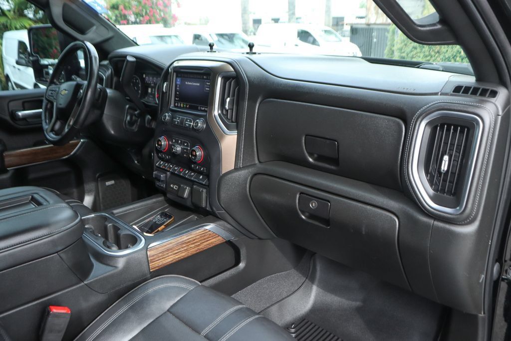 Used 2020 Chevrolet Silverado 2500 High Country w/ Technology Package AWD/4WD image 41