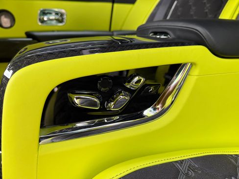 Used 2025 Rolls-Royce Cullinan Black Badge image 32